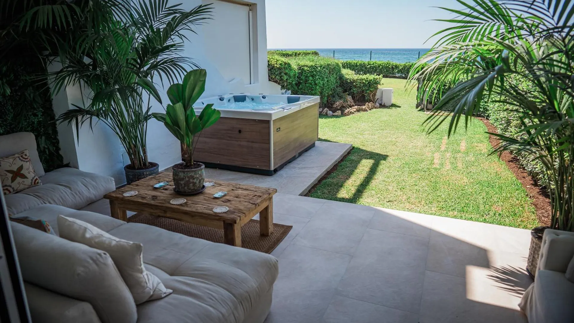 Casa Elegancia - Beach Paradise Marbella 0*,