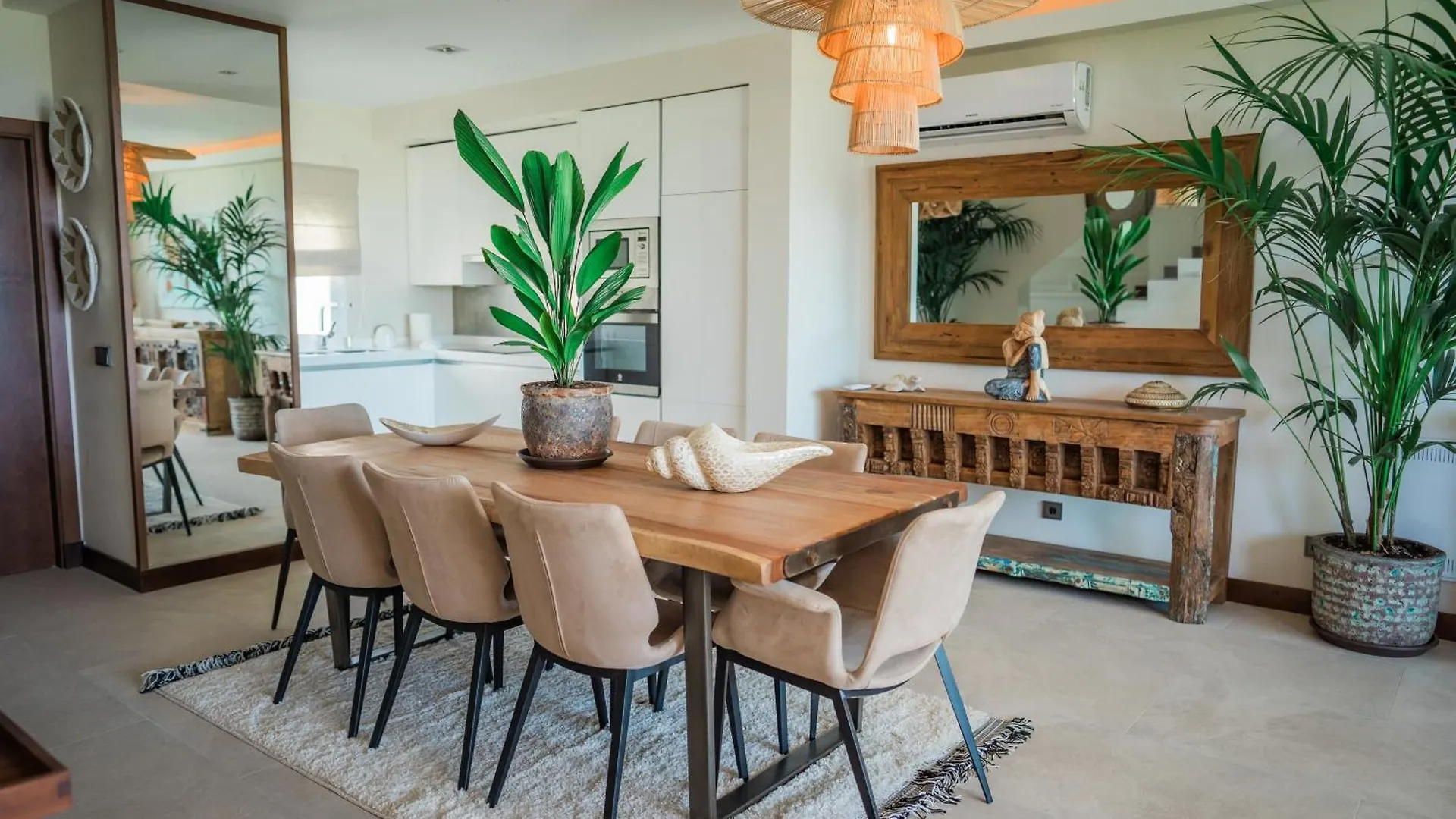 Casa Elegancia - Beach Paradise Marbella 0*,  Spain