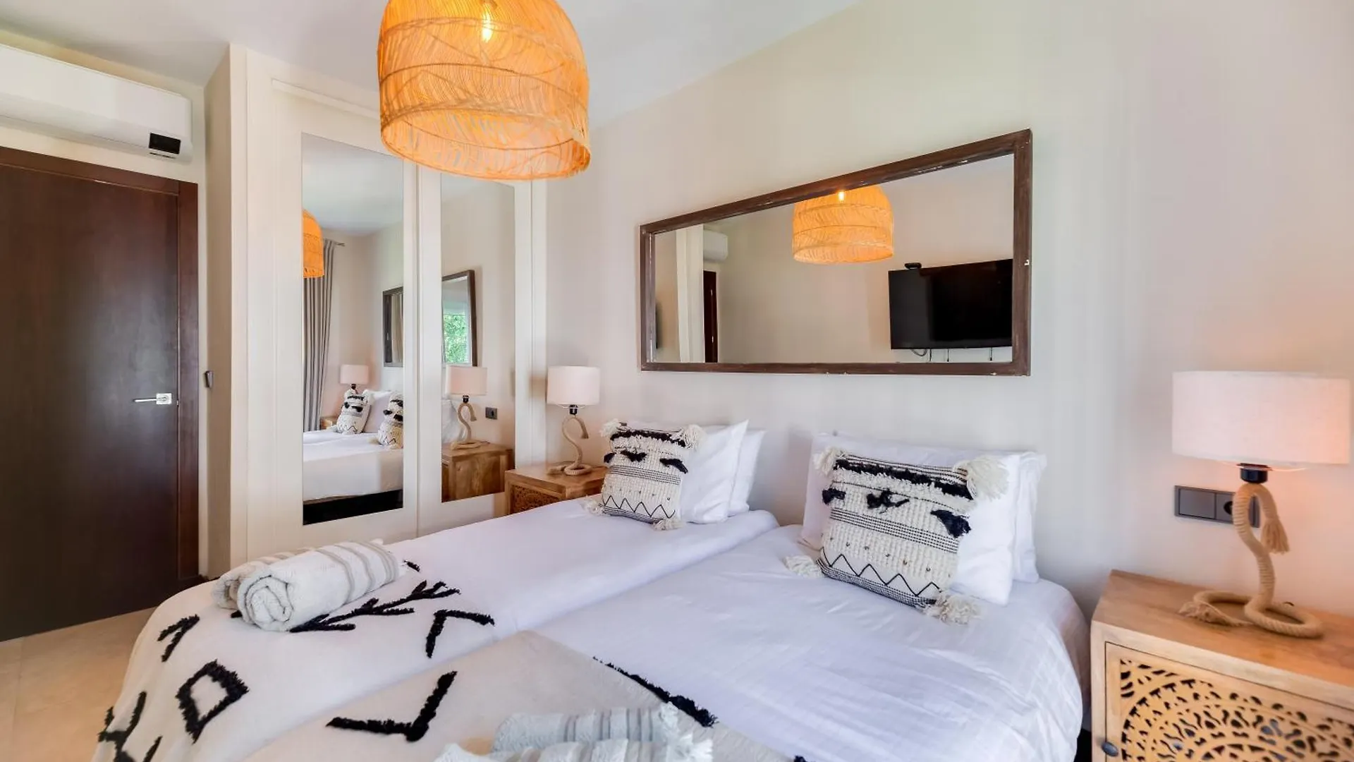 Casa Elegancia - Beach Paradise Marbella