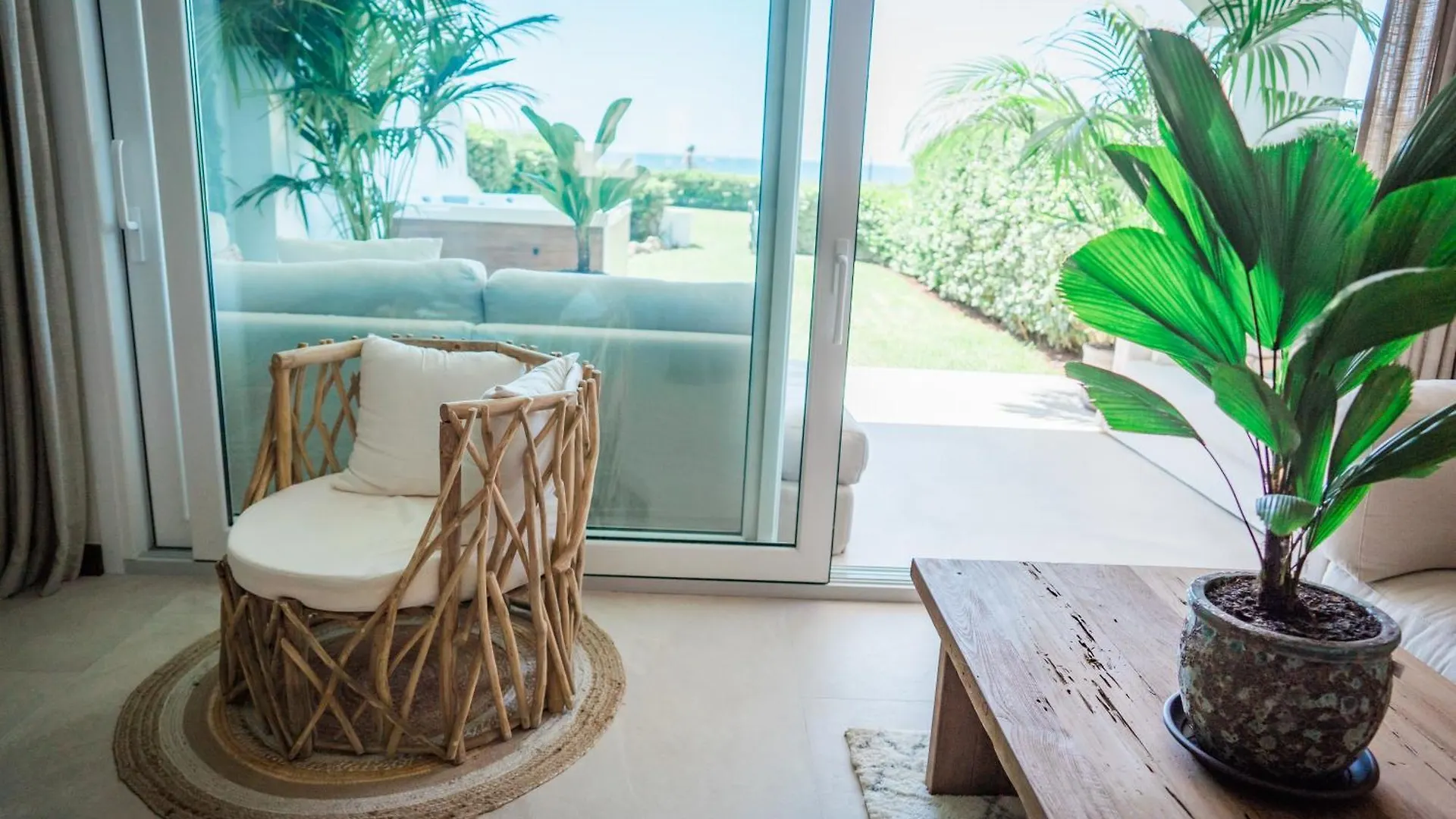 Casa Elegancia - Beach Paradise Marbella Apartment